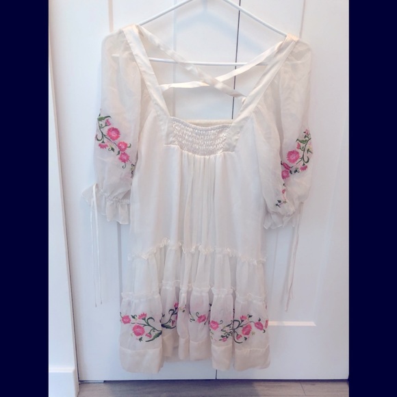Bebe Silk floral embroidered mini dress - Picture 2 of 3